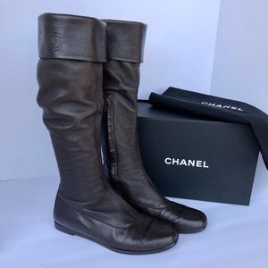 Chanel lambskin brown boots size 8  (E.U. 38.5)